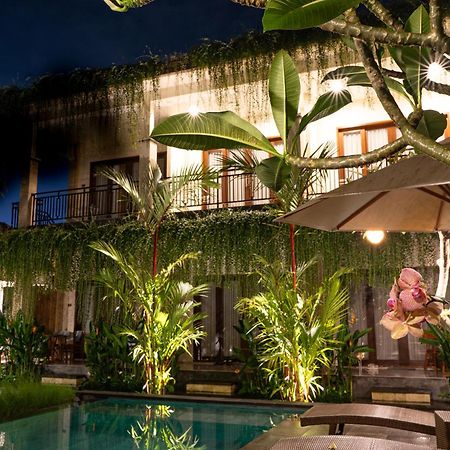 Tiny'S House Hotel Ubud  Bagian luar foto