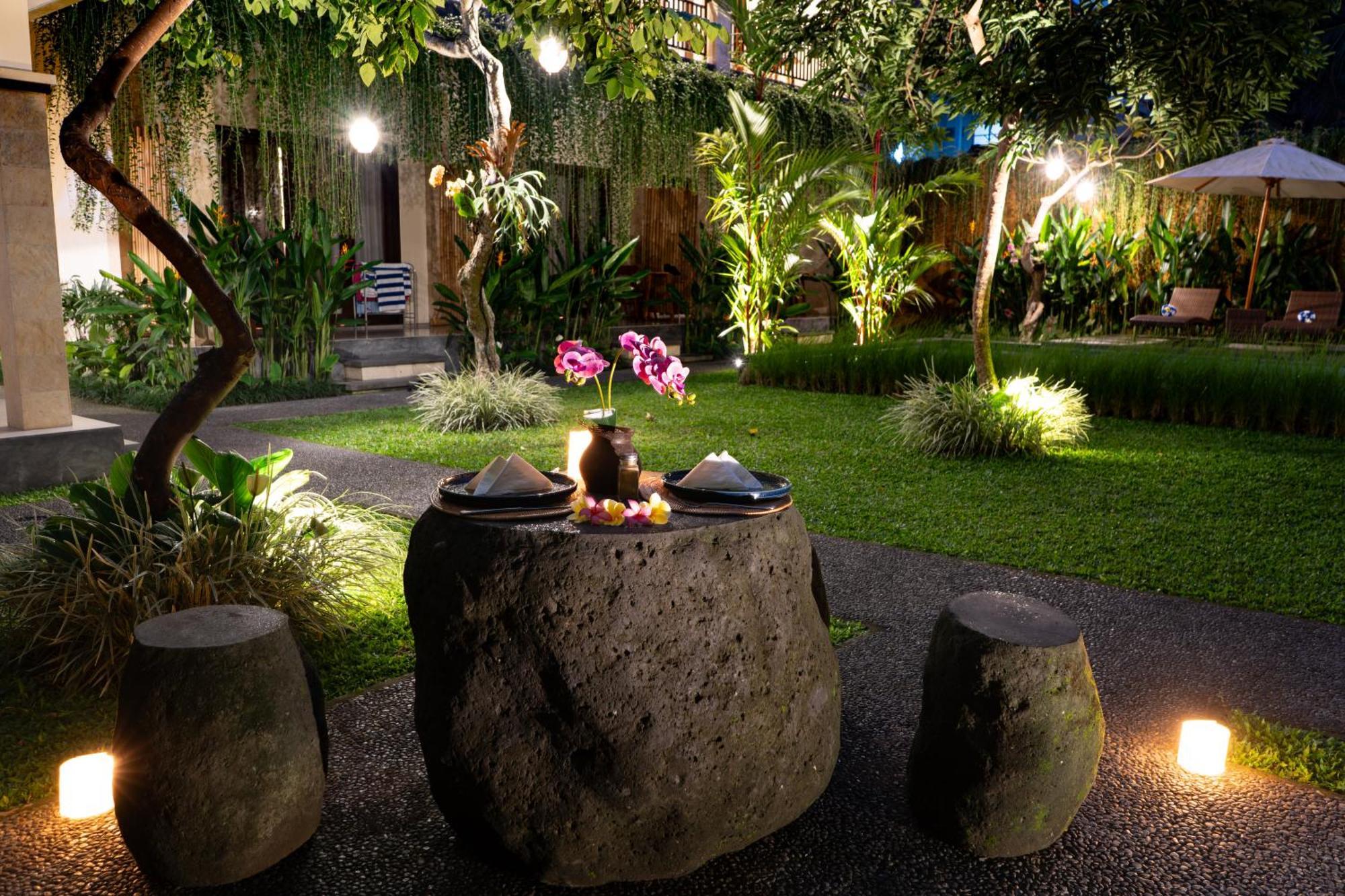 Tiny'S House Hotel Ubud  Bagian luar foto